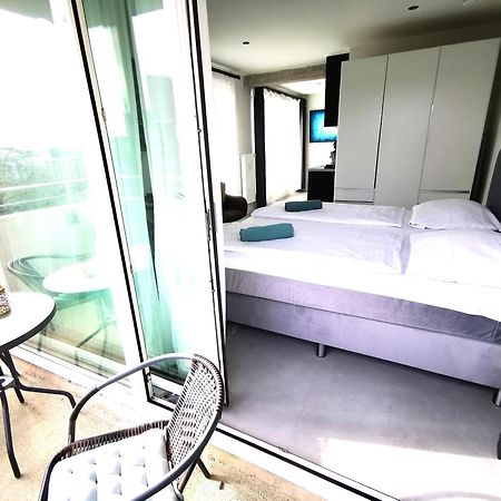 Hh 03 By Rockchair - Superhost Status - Modernes Apartment Mit Sonnigem Balkon & Premium Boxspringbetten In Winterhude - Hamburg Top Geheimtipp Eksteriør billede