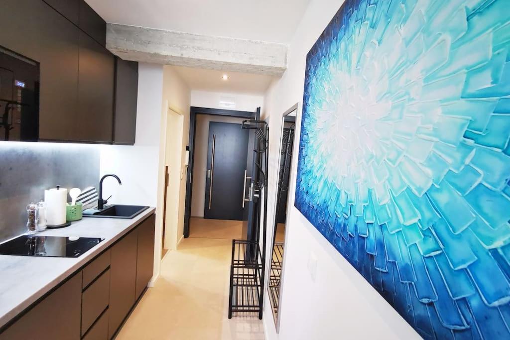 Hh 03 By Rockchair - Superhost Status - Modernes Apartment Mit Sonnigem Balkon & Premium Boxspringbetten In Winterhude - Hamburg Top Geheimtipp Eksteriør billede