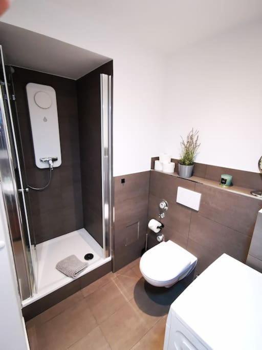 Hh 03 By Rockchair - Superhost Status - Modernes Apartment Mit Sonnigem Balkon & Premium Boxspringbetten In Winterhude - Hamburg Top Geheimtipp Eksteriør billede