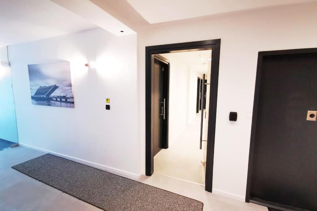 Hh 03 By Rockchair - Superhost Status - Modernes Apartment Mit Sonnigem Balkon & Premium Boxspringbetten In Winterhude - Hamburg Top Geheimtipp Eksteriør billede